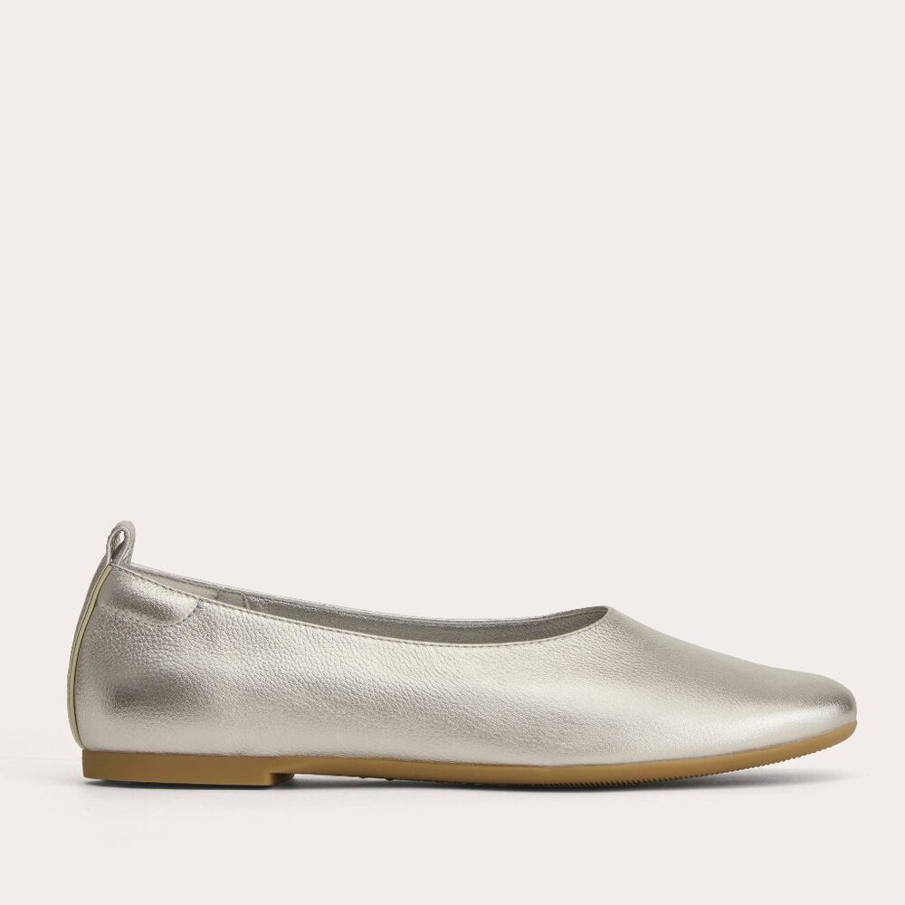 Everlane Women's Ballet Flat in Silver, Size 9.5 - barely worn